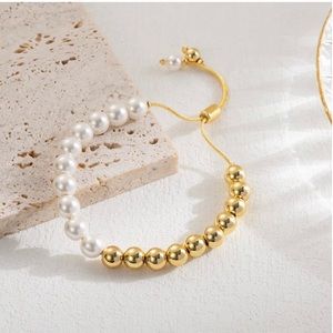 Casual Pearl bracelet